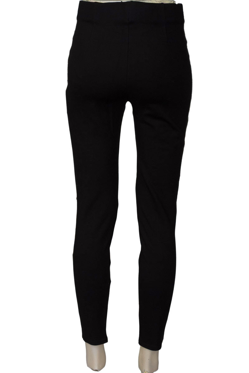 Pantalones color Negro - Closeando