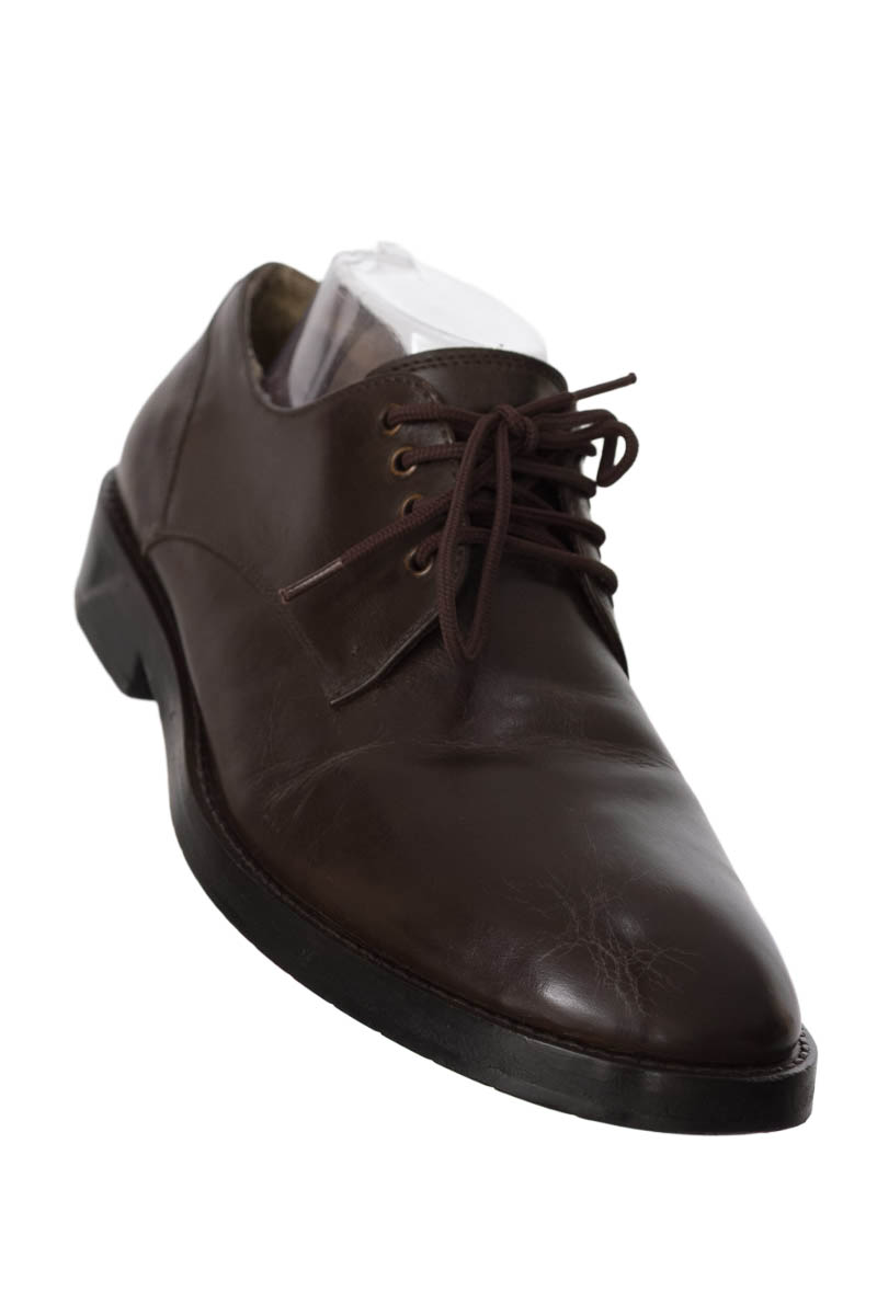 Zapato color Café - Closeando