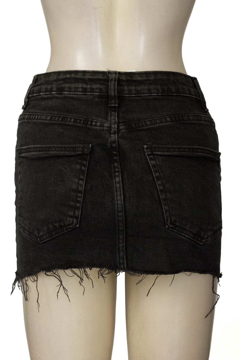 Falda color Negro - Bershka