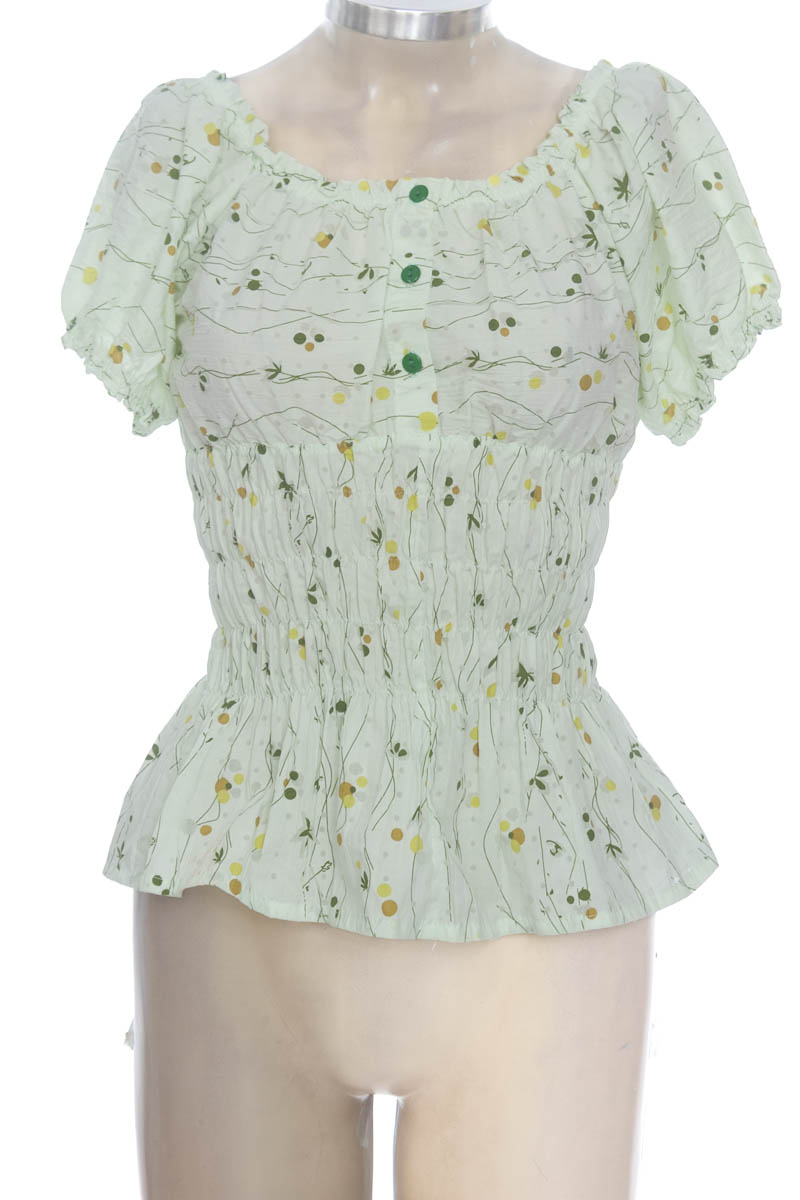 Blusa color Verde - Closeando