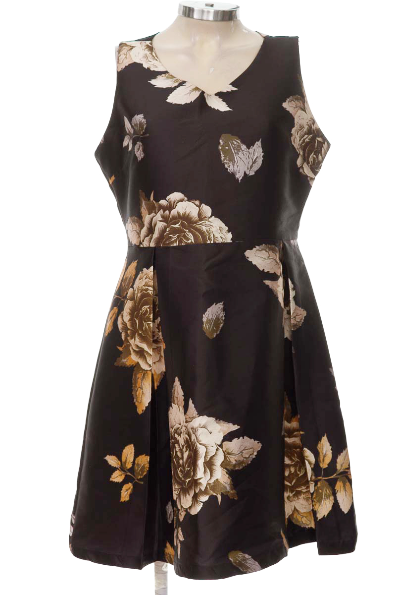 Vestido / Enterizo color Negro - Banana