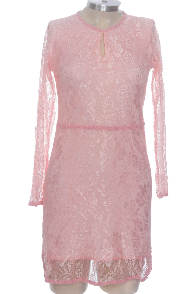 Vestido / Enterizo color Rosado - Closeando