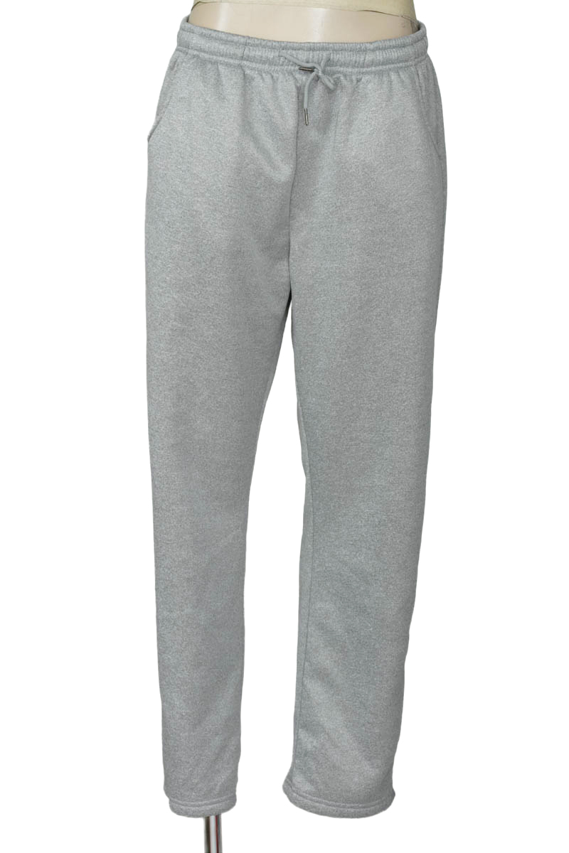 Ropa Deportiva / Salida de Baño color Gris - Closeando