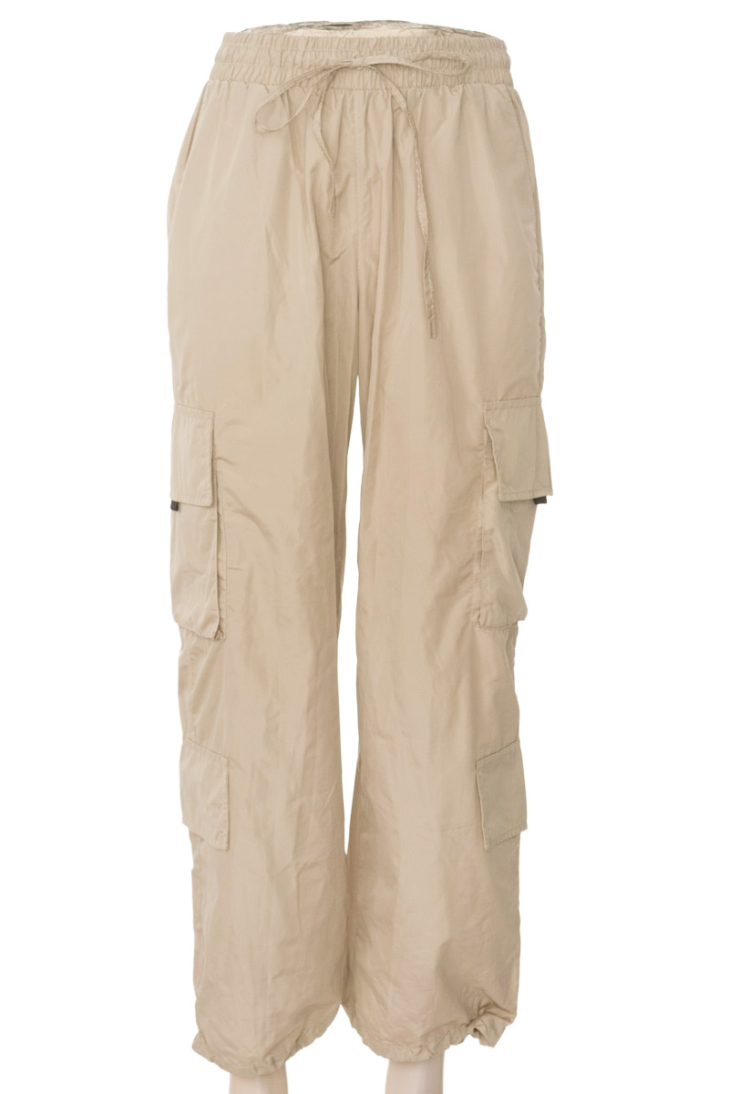 Pantalones color Beige - Closeando