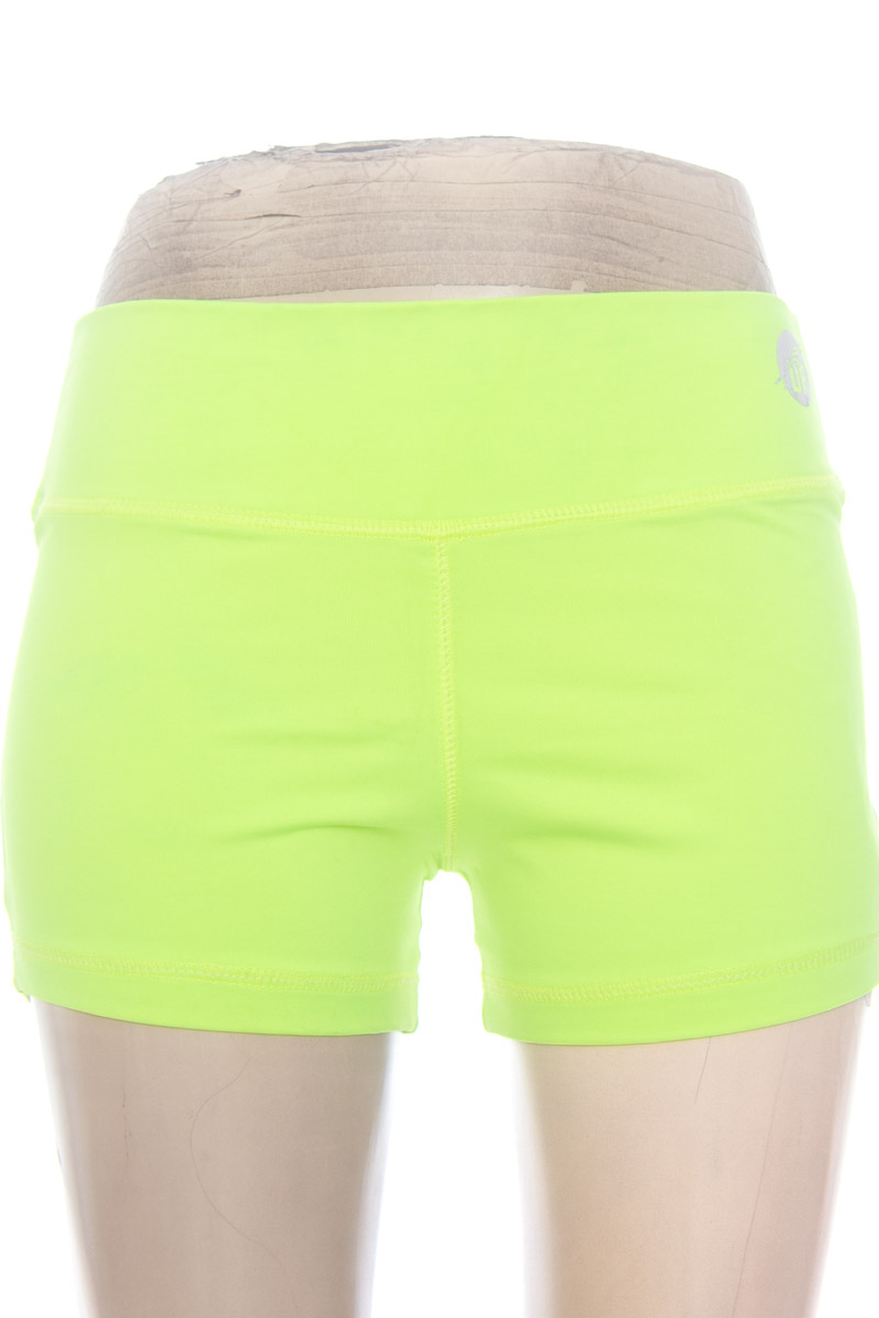 Ropa Deportiva / Salida de Baño color Verde - Under Fit