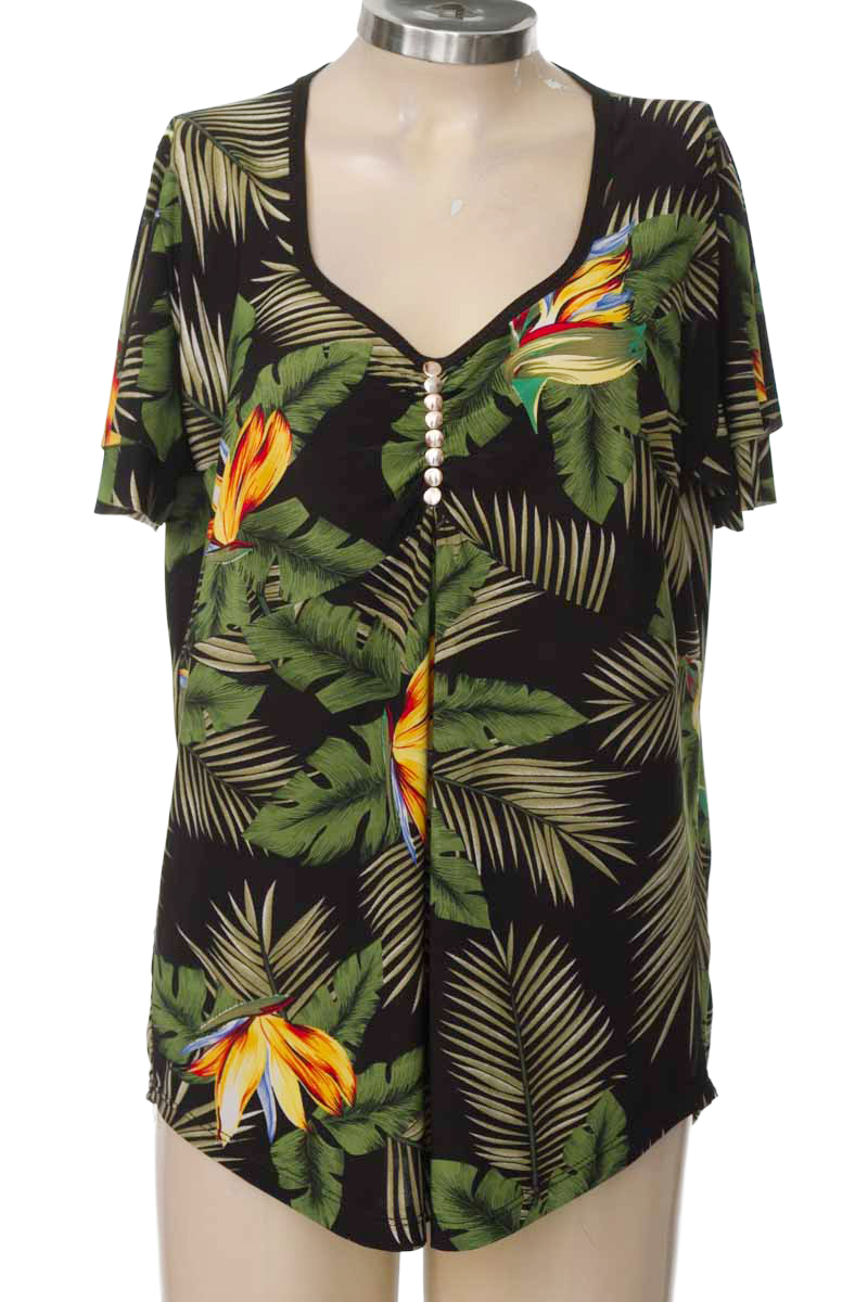 Blusa color Negro - Closeando