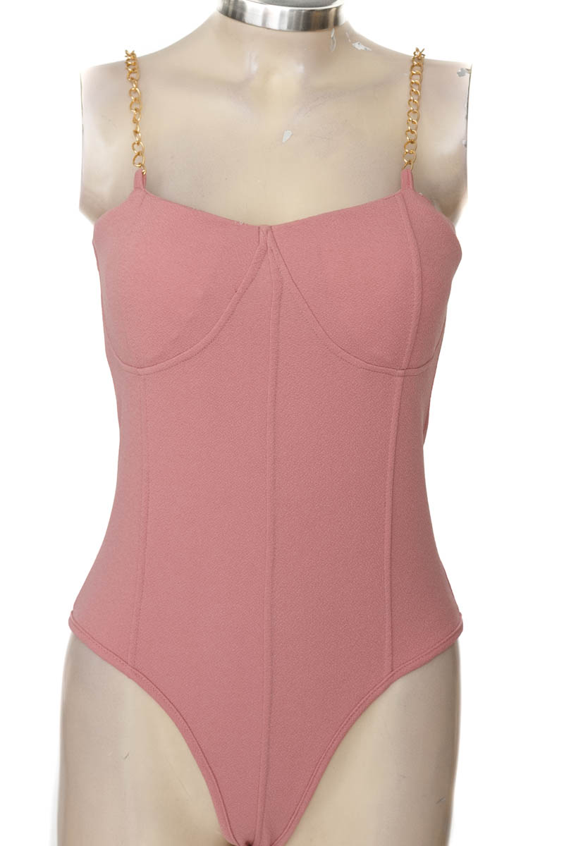 Top / Camiseta color Rosado - Closeando