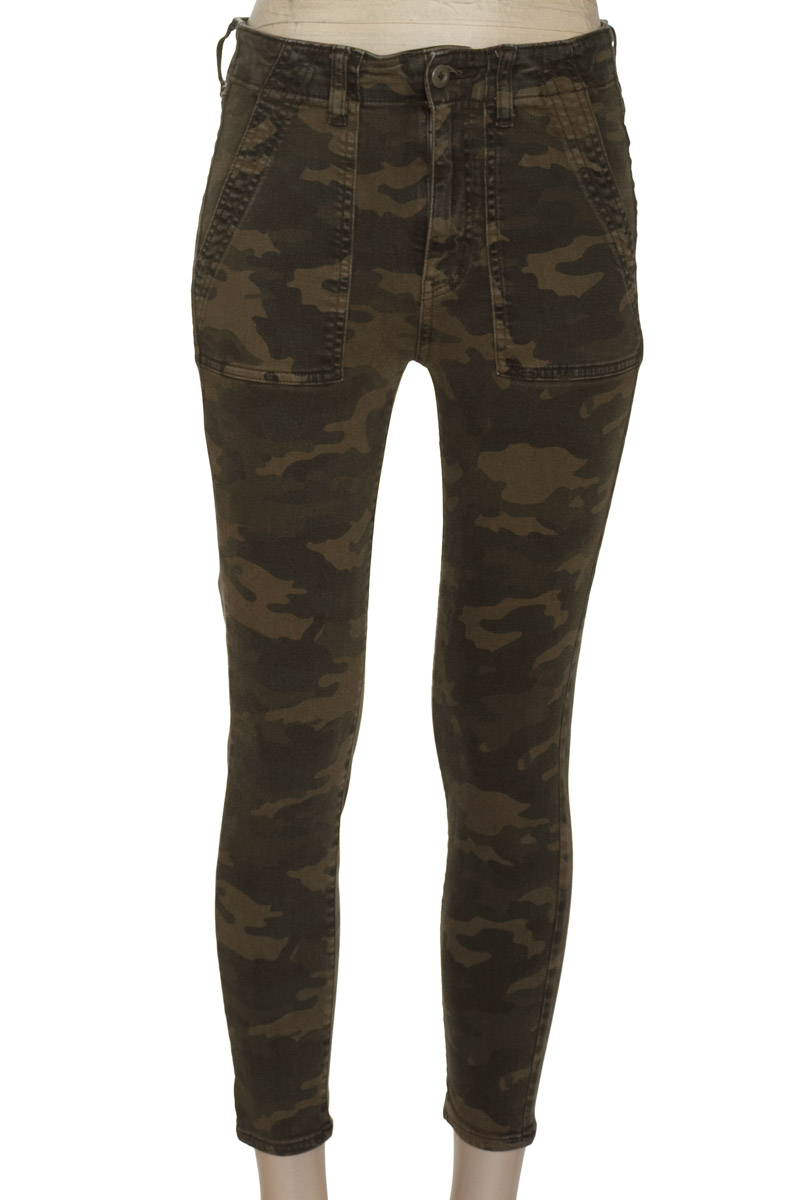 Pantalones color Verde - American Eagle