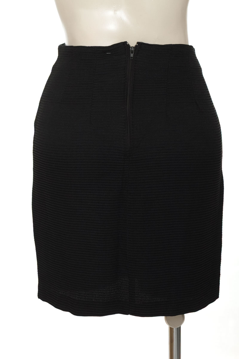 Falda color Negro - Closeando