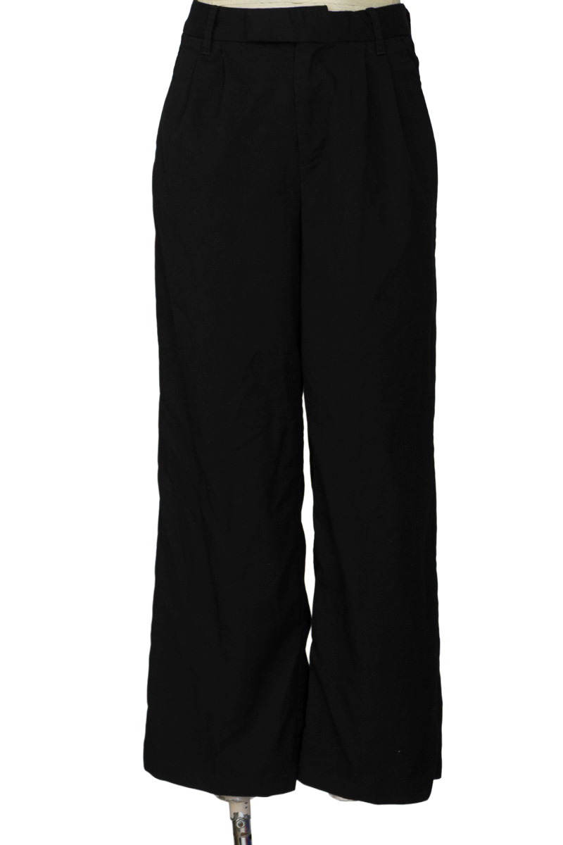 Pantalones color Negro - Divided by H&M