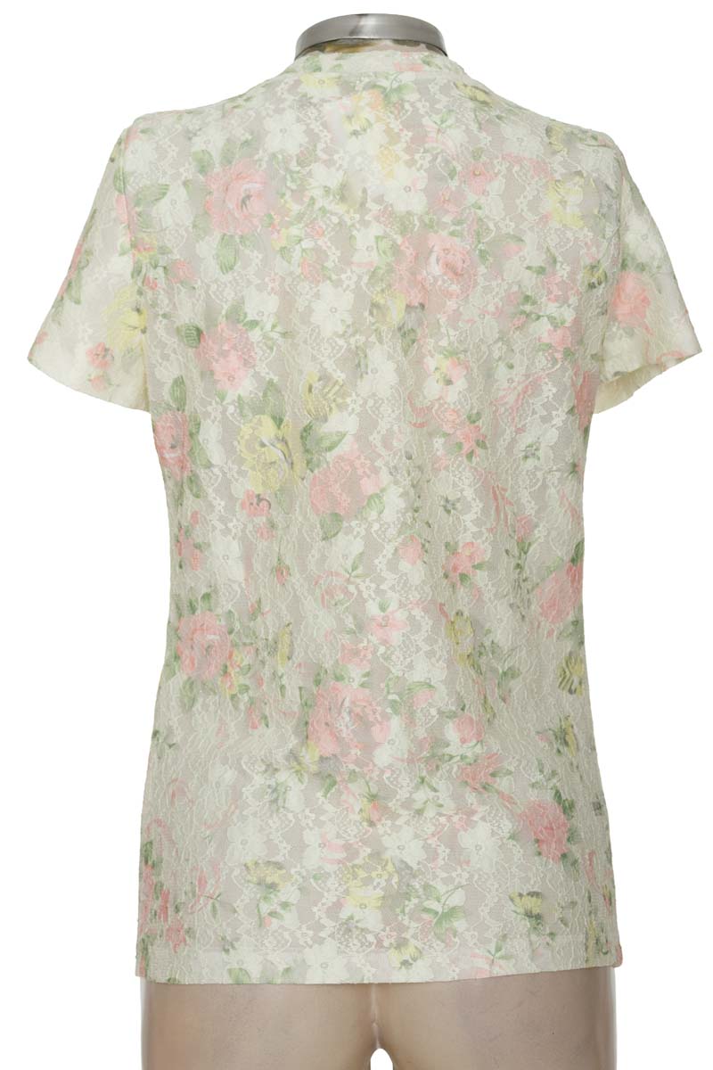Top / Camiseta color Verde - Closeando