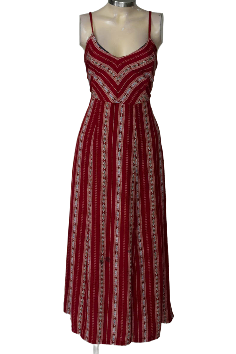 Vestido / Enterizo color Rojo - Closeando