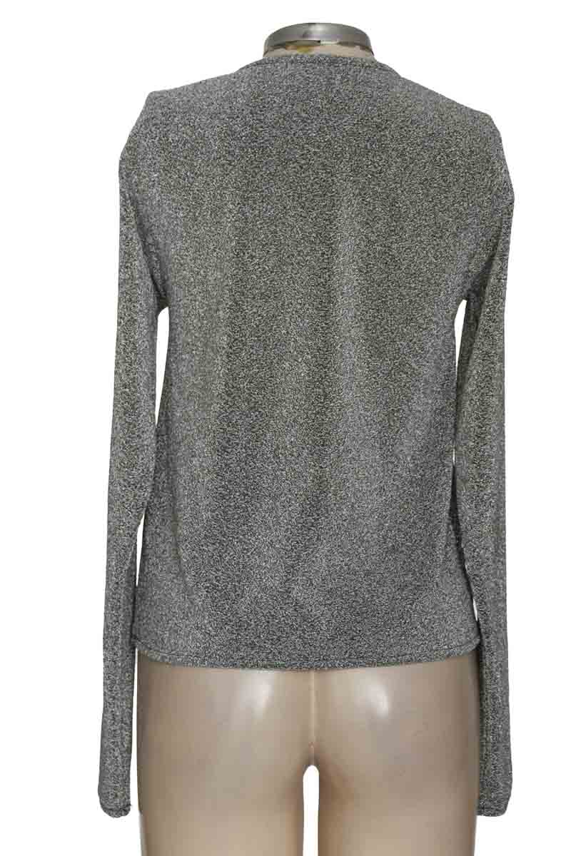 Top / Camiseta color Plateado - Tennis