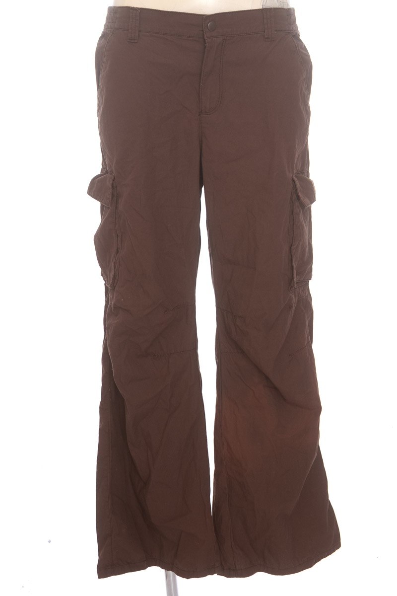 Pantalones color Café - Divided by H&M
