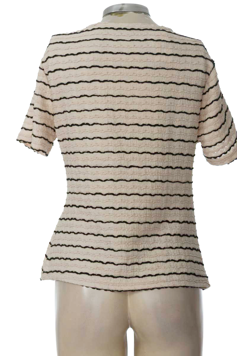 Blusa color Beige - Closeando