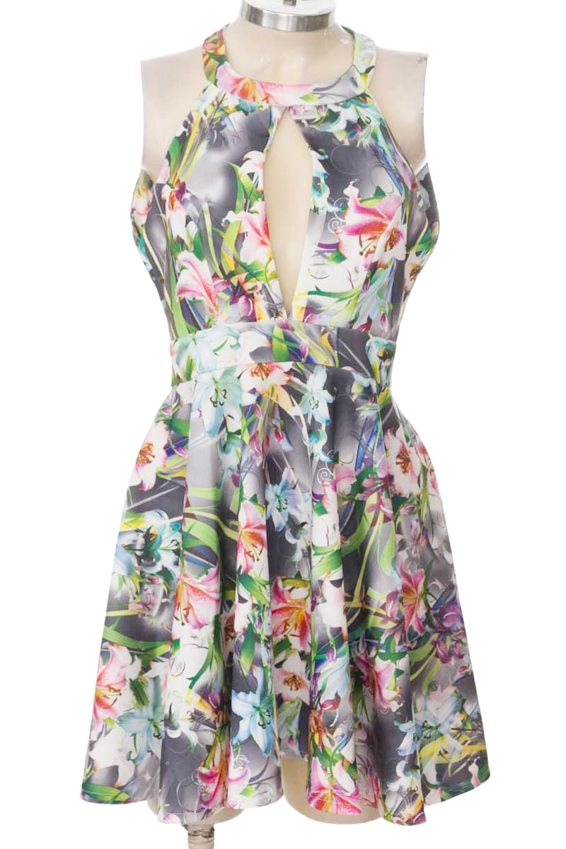 Vestido / Enterizo color Gris - Closeando