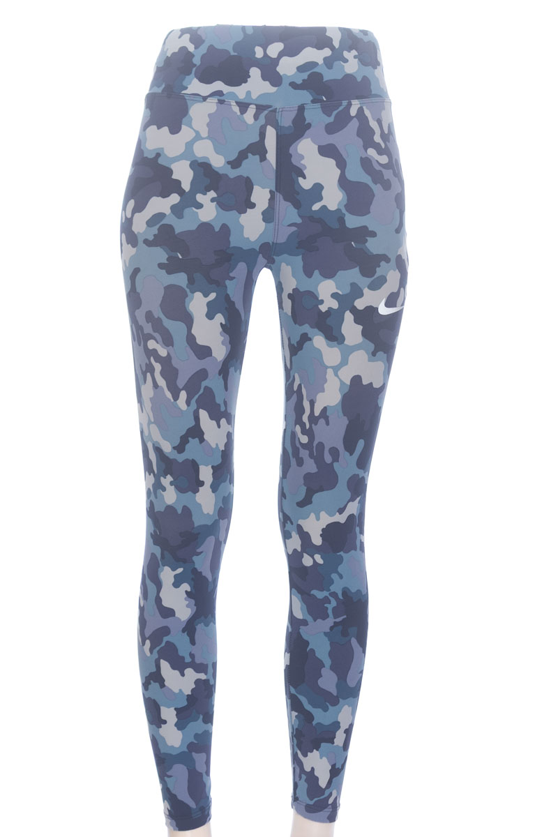 Ropa Deportiva / Salida de Baño color Azul - Closeando