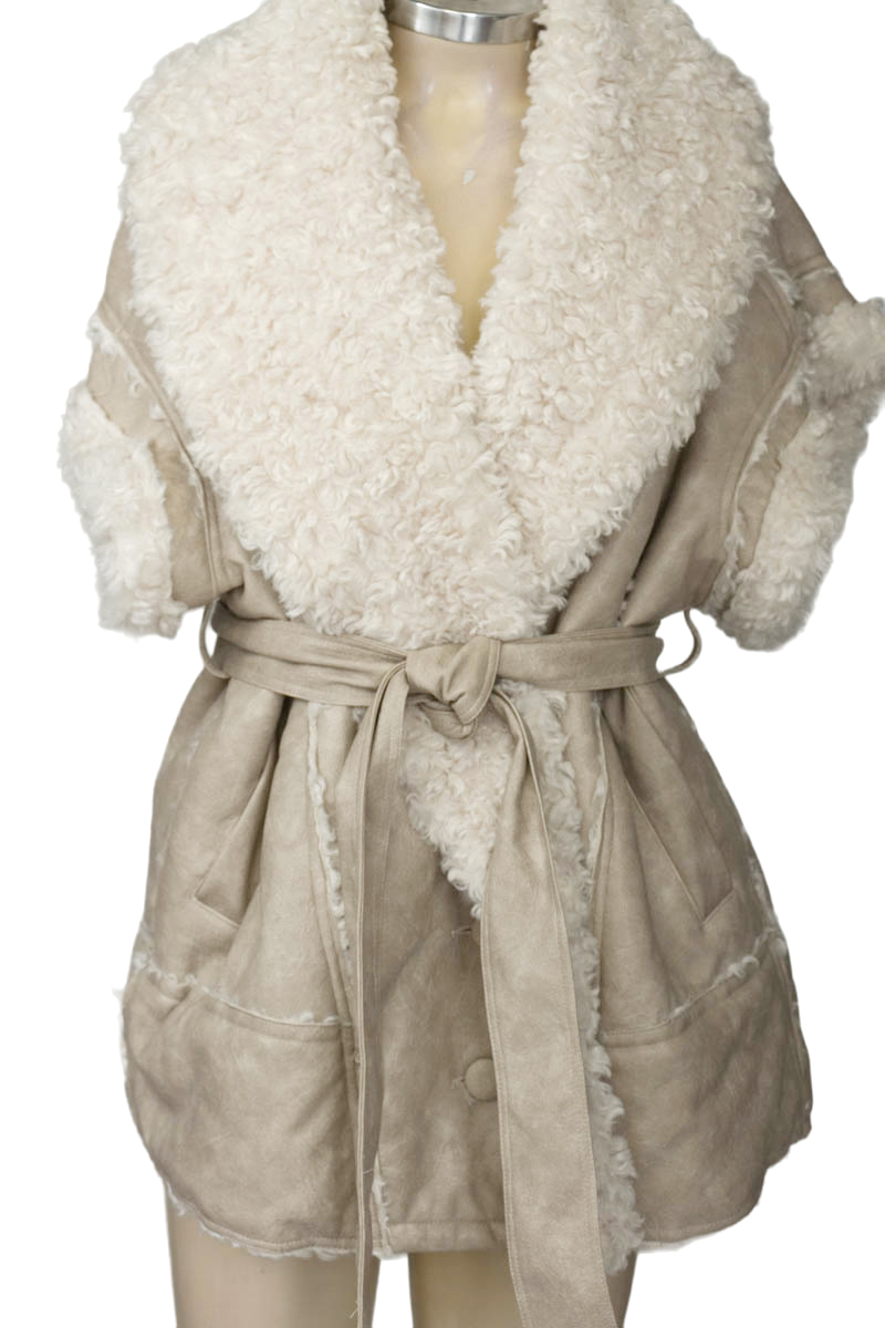 Chaqueta / Abrigo color Beige - MISSGUIDED