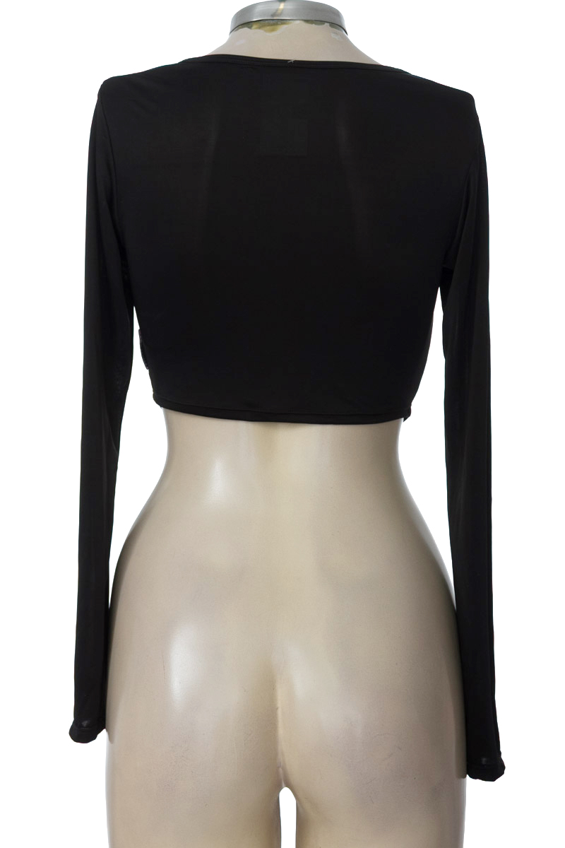Top / Camiseta color Negro - Body Fit