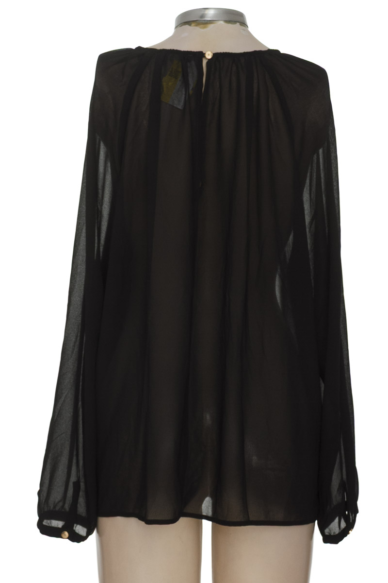 Blusa color Negro - APOLOGY