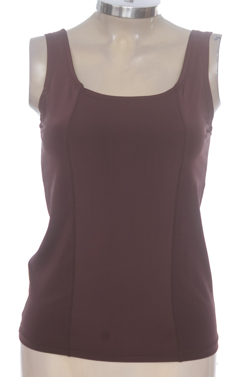 Top / Camiseta color Café - Closeando