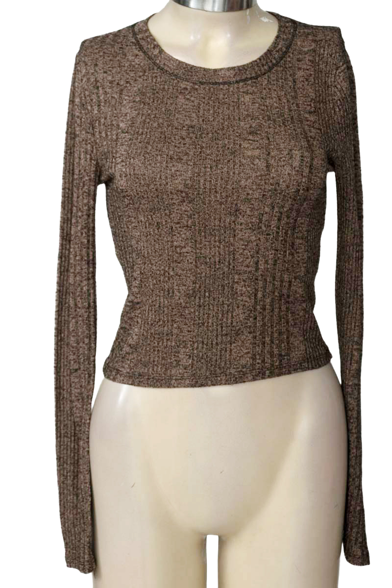 Sweater color Beige - Forever 21