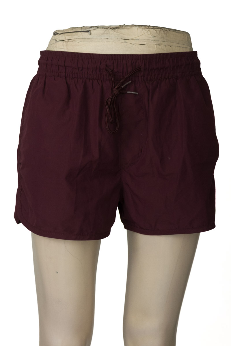 Ropa Deportiva / Salida de Baño color Vinotinto - H&M