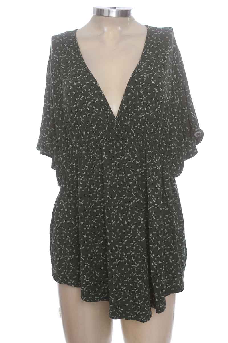 Top / Camiseta color Verde - PATPRIMO