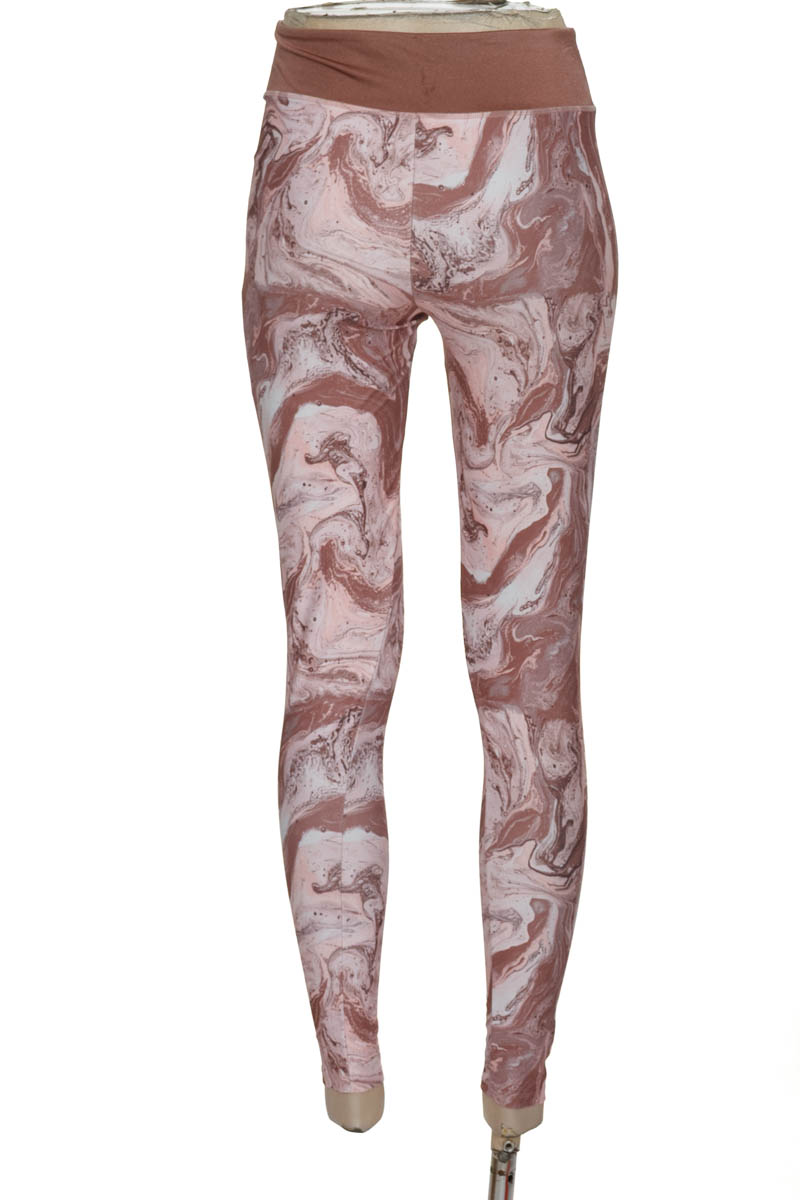 Ropa Deportiva / Salida de Baño color Rosado - Leonisa