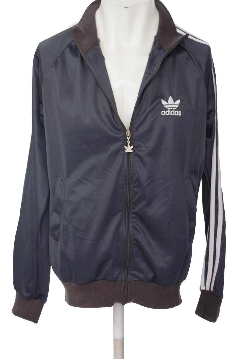 Ropa Deportiva color Azul - Closeando