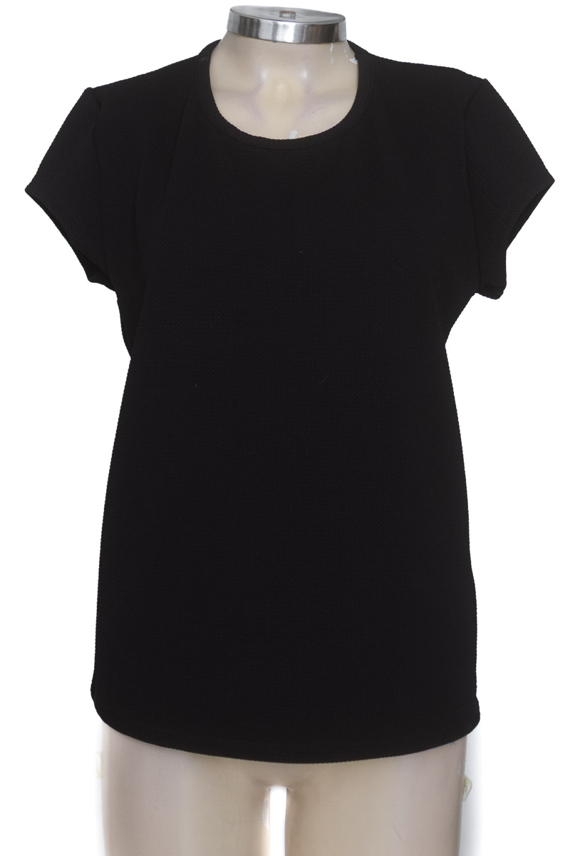 Top / Camiseta color Negro - Pacífika