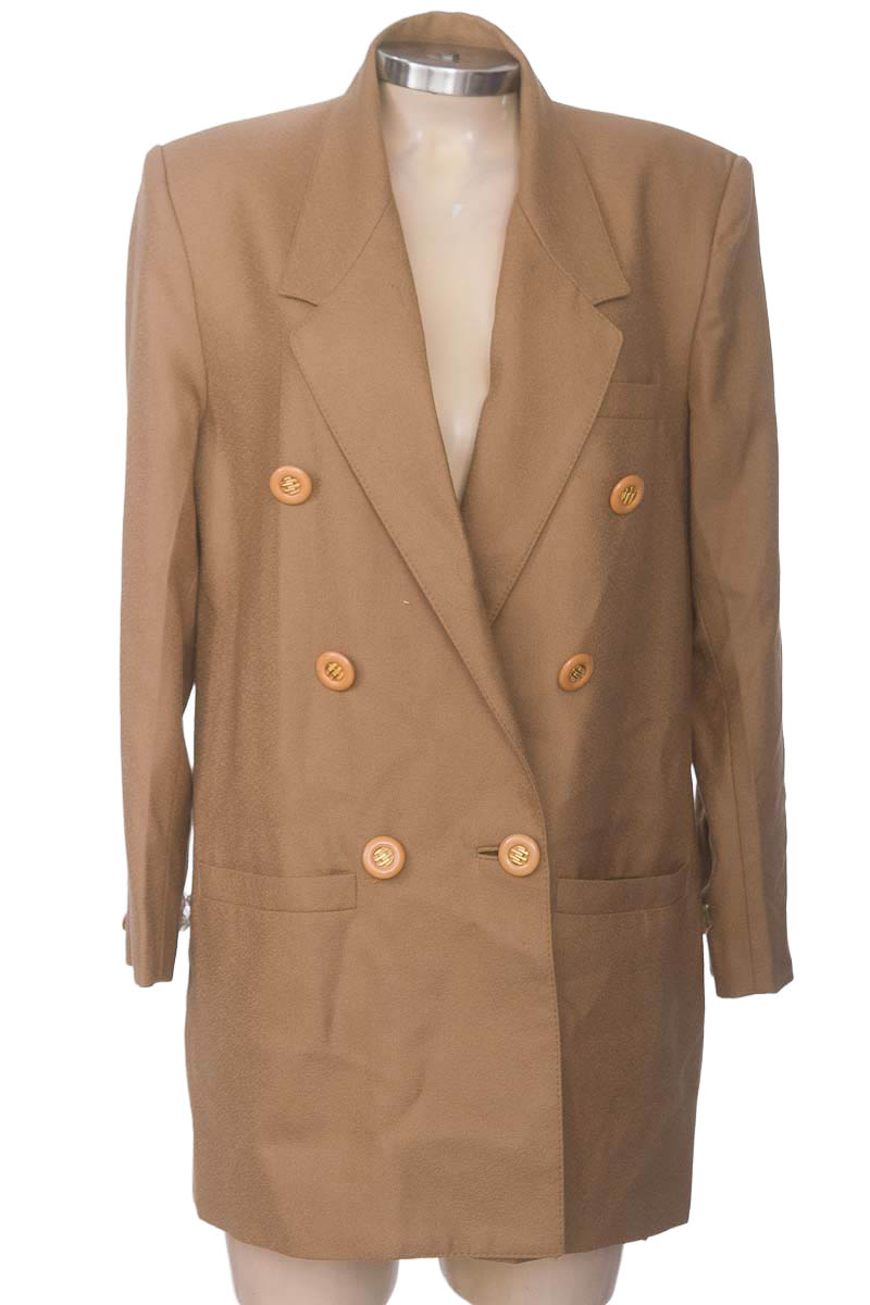 Chaqueta / Abrigo color Beige - Closeando