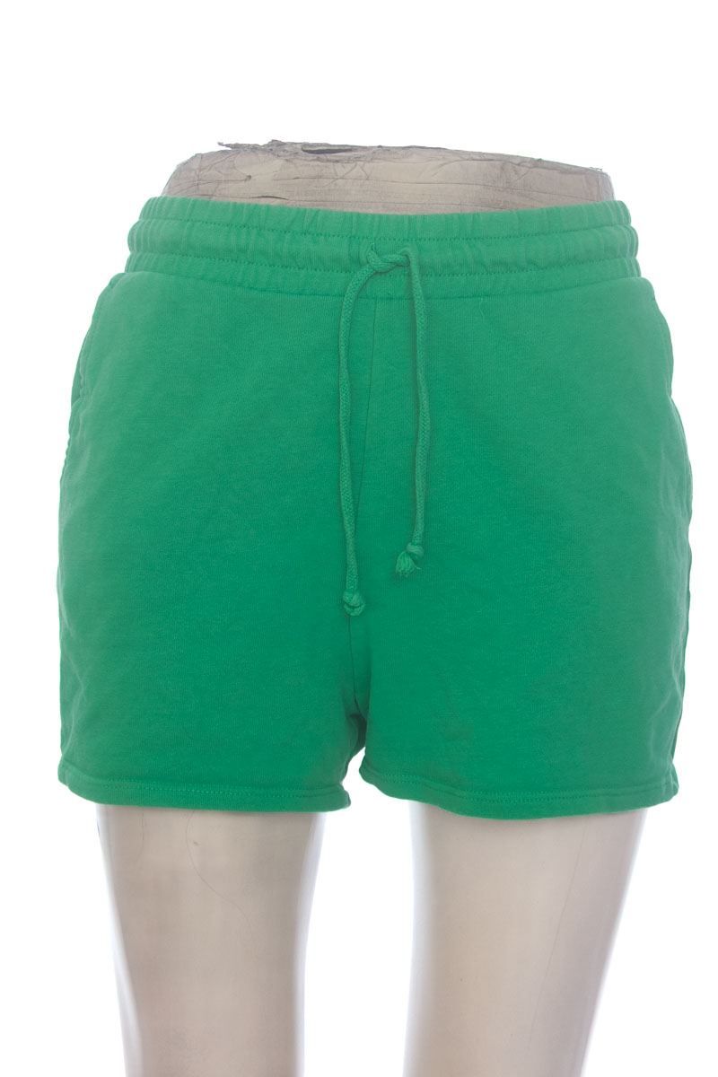 Short color Verde - Zara