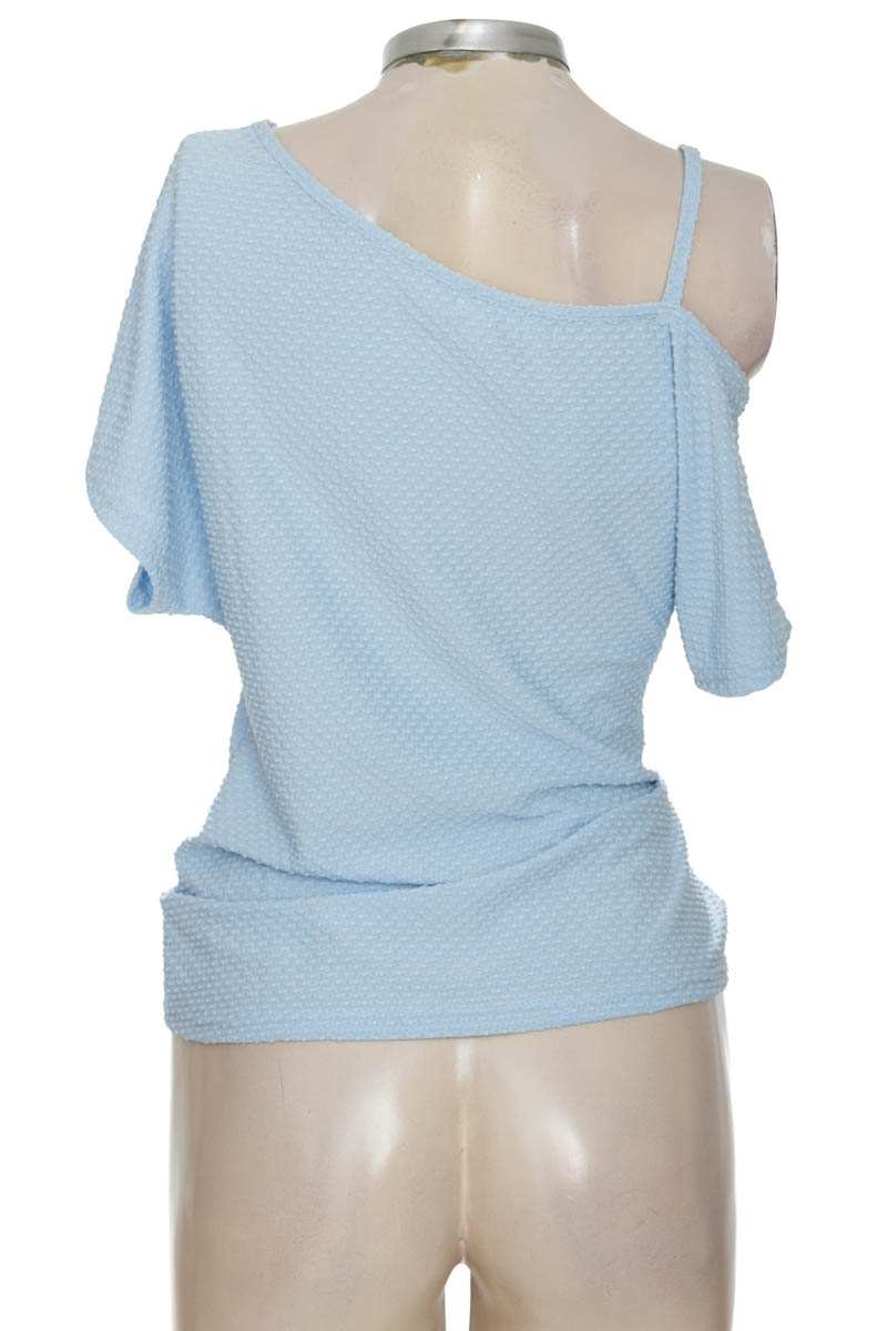 Top / Camiseta color Azul - Believe