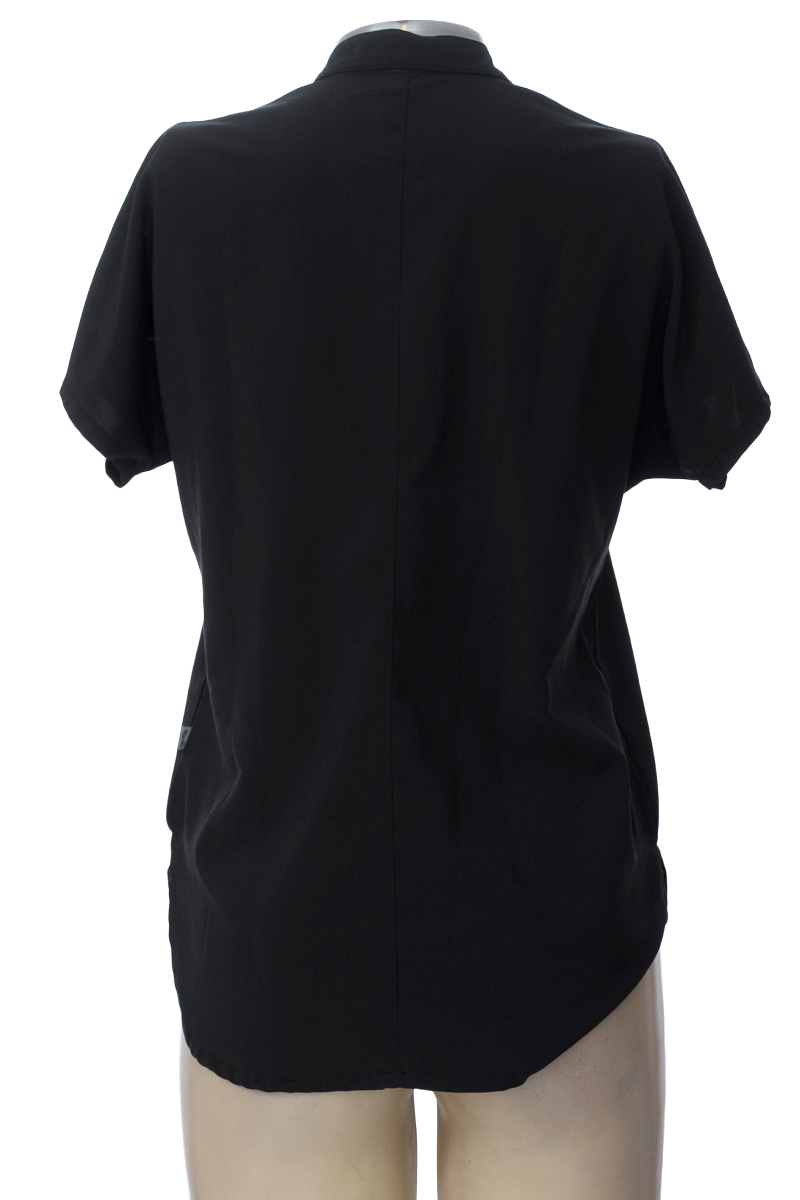 Blusa color Negro - Nafta