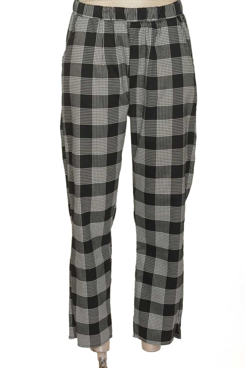 Pantalones color Negro - Yerba Buena