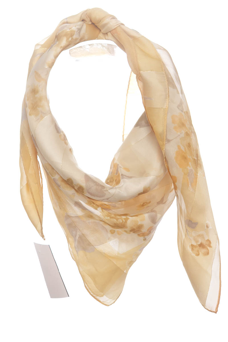 Accesorios color Beige - Closeando