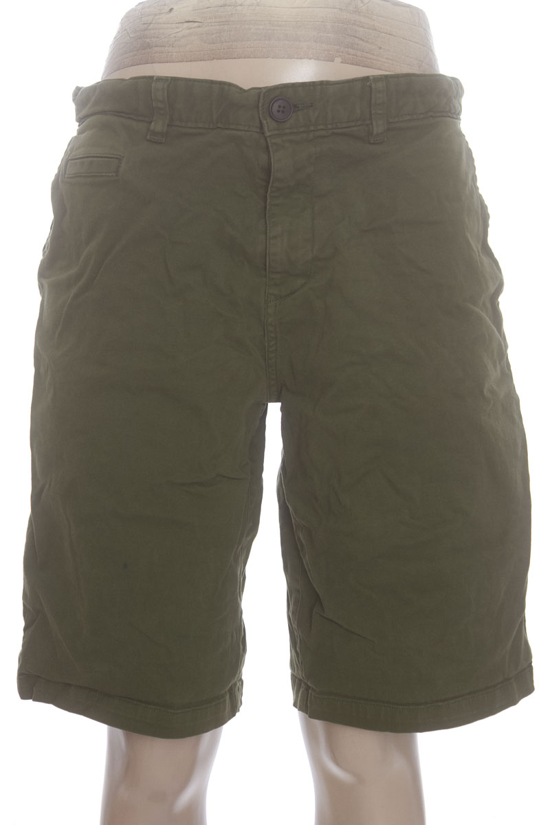 Bermuda - Pantaloneta color Verde - Arturo Calle
