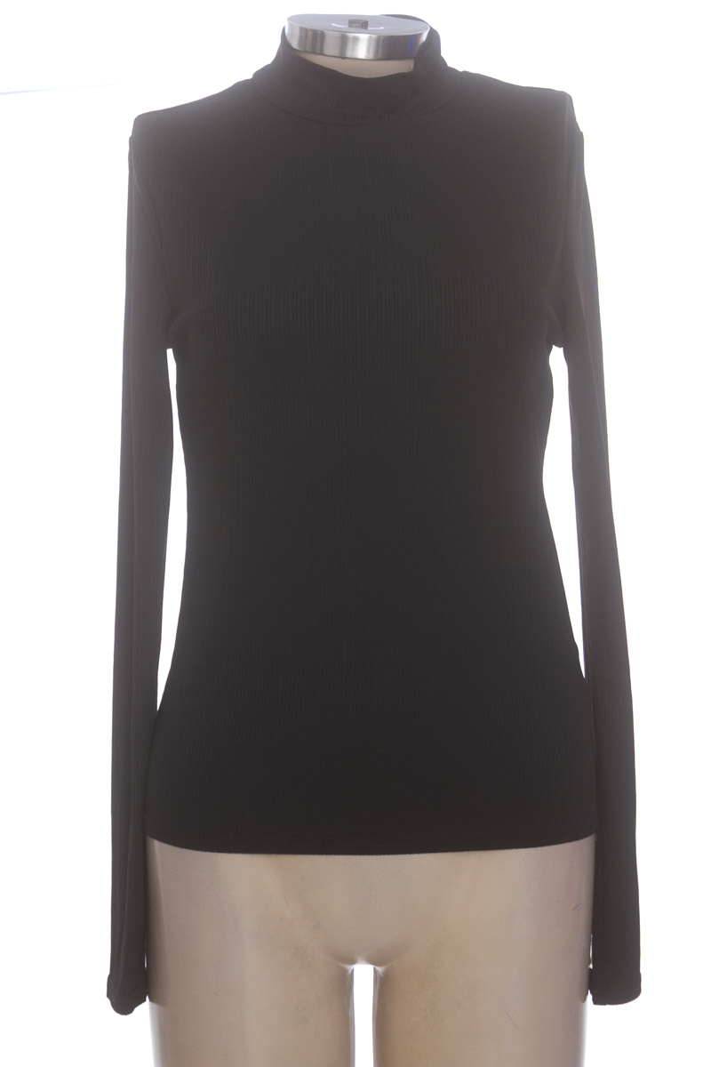 Top / Camiseta color Negro - Shein