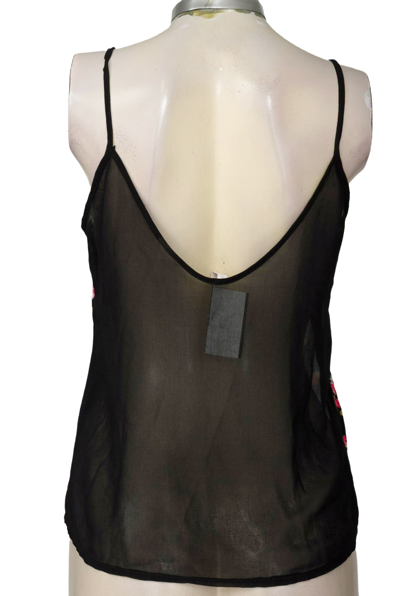Top / Camiseta color Negro - Carmel