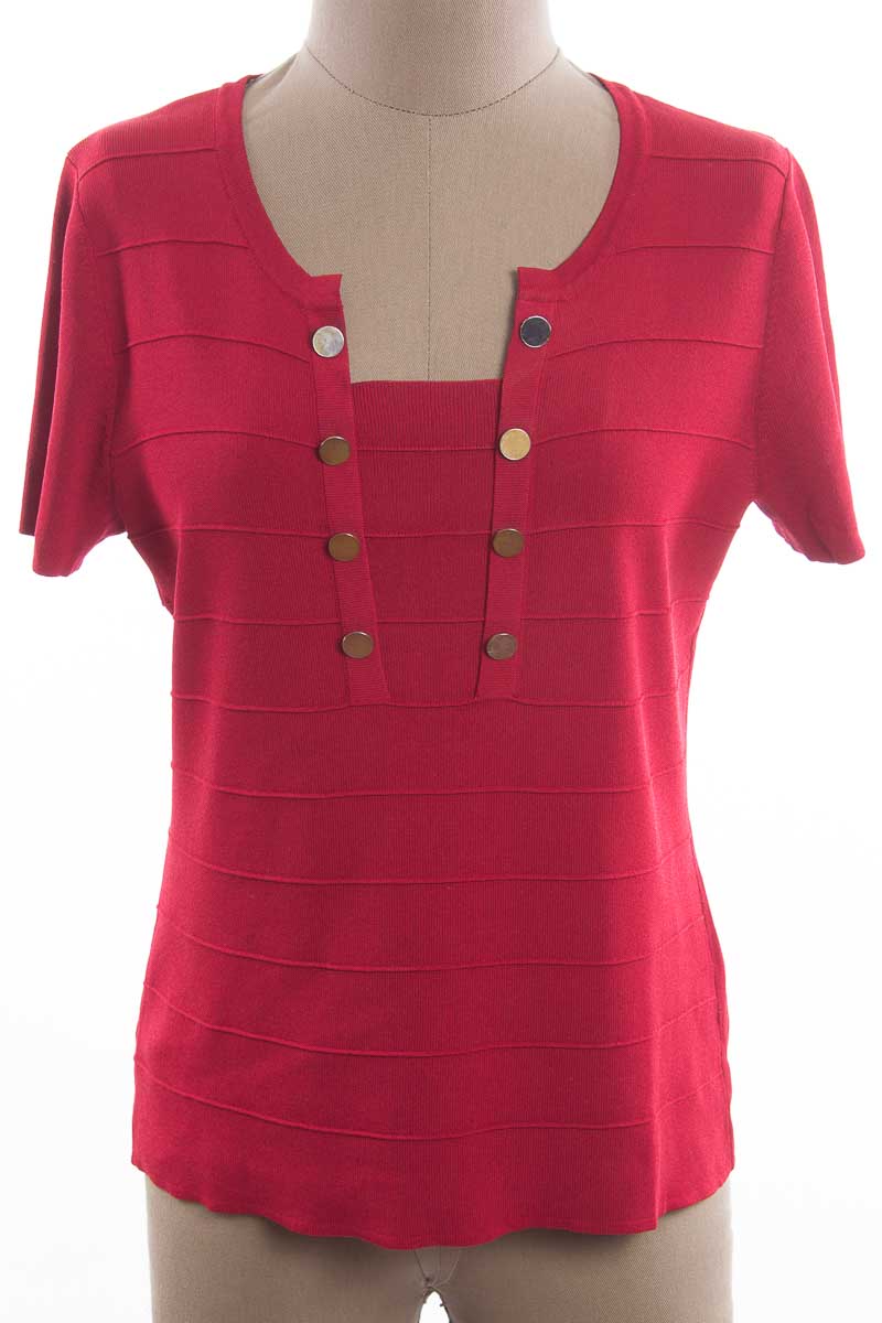 Sweater color Rojo Cable & Gauge Closeando