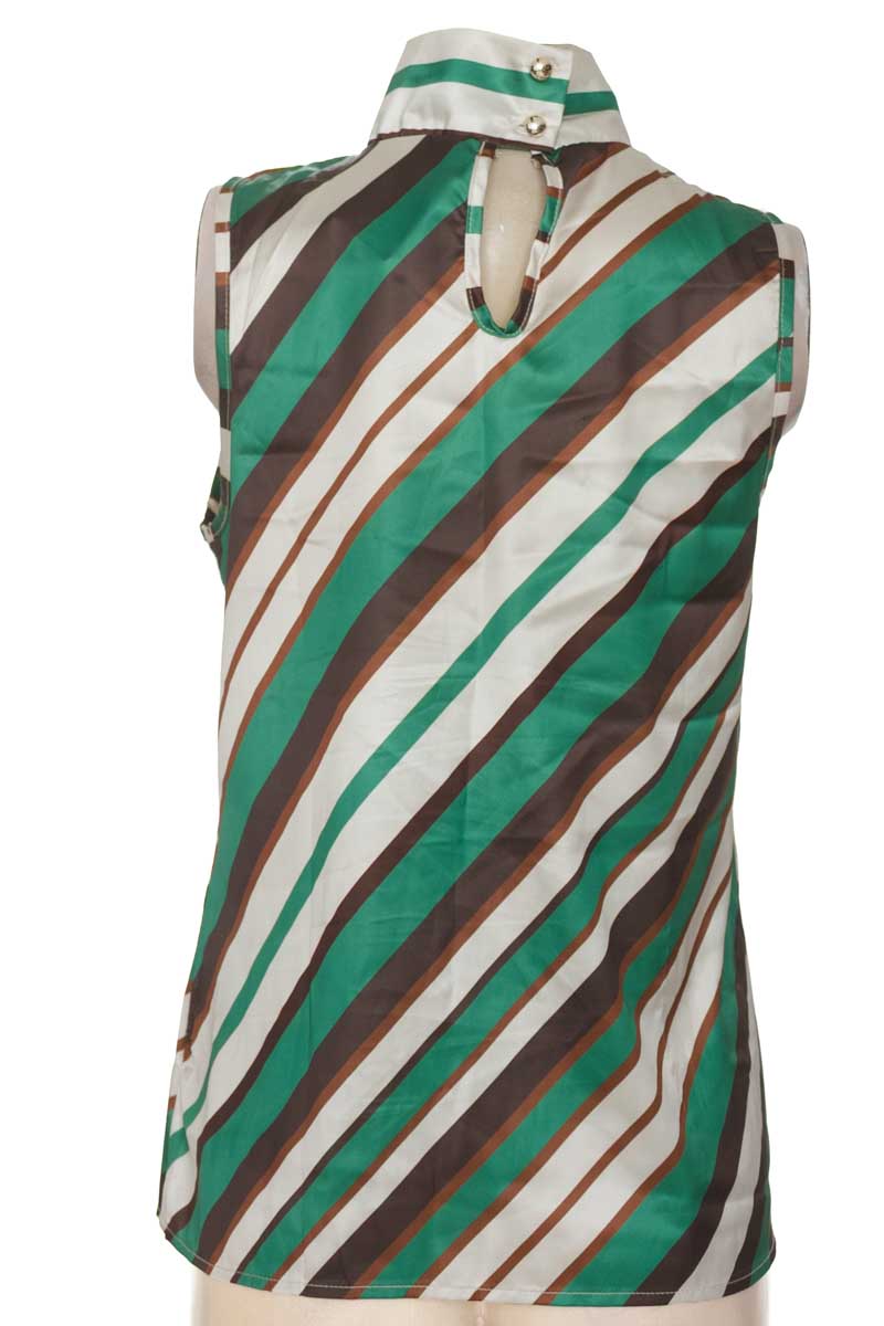 Blusa color Verde - Closeando