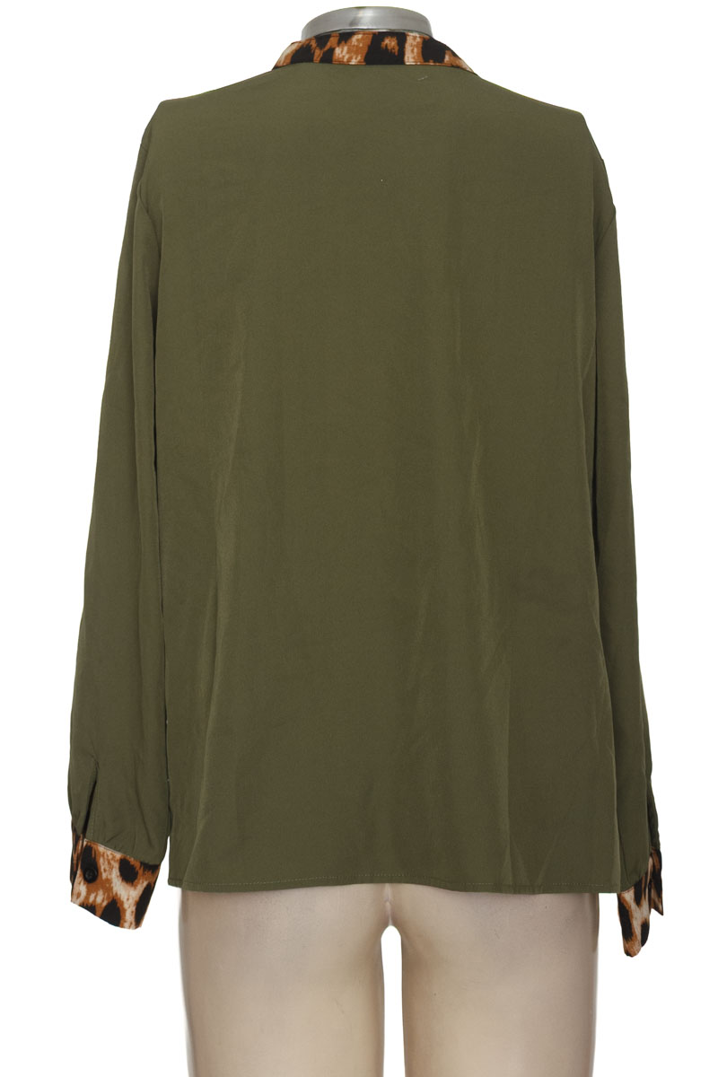 Blusa color Verde - Closeando