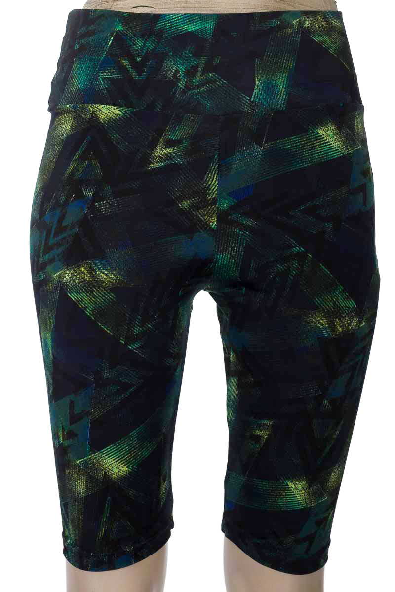 Ropa Deportiva / Salida de Baño color Negro - Closeando