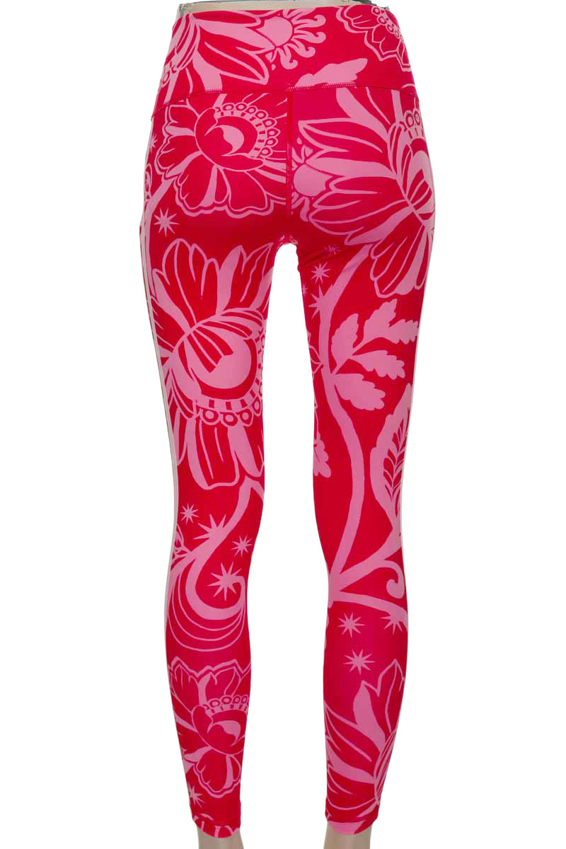 Ropa Deportiva / Salida de Baño color Rojo - Closeando