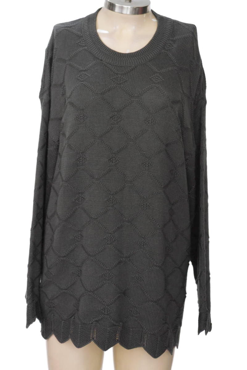 Sweater color Gris - Closeando