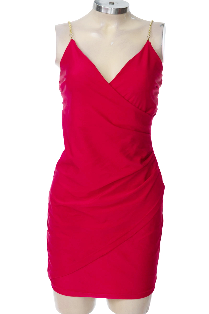 Vestido / Enterizo color Rojo - Kazabe