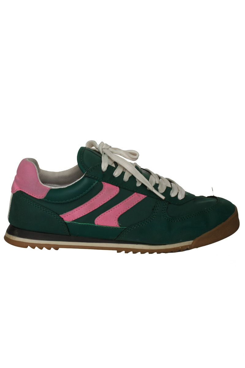 Zapatos color Verde - Parfois