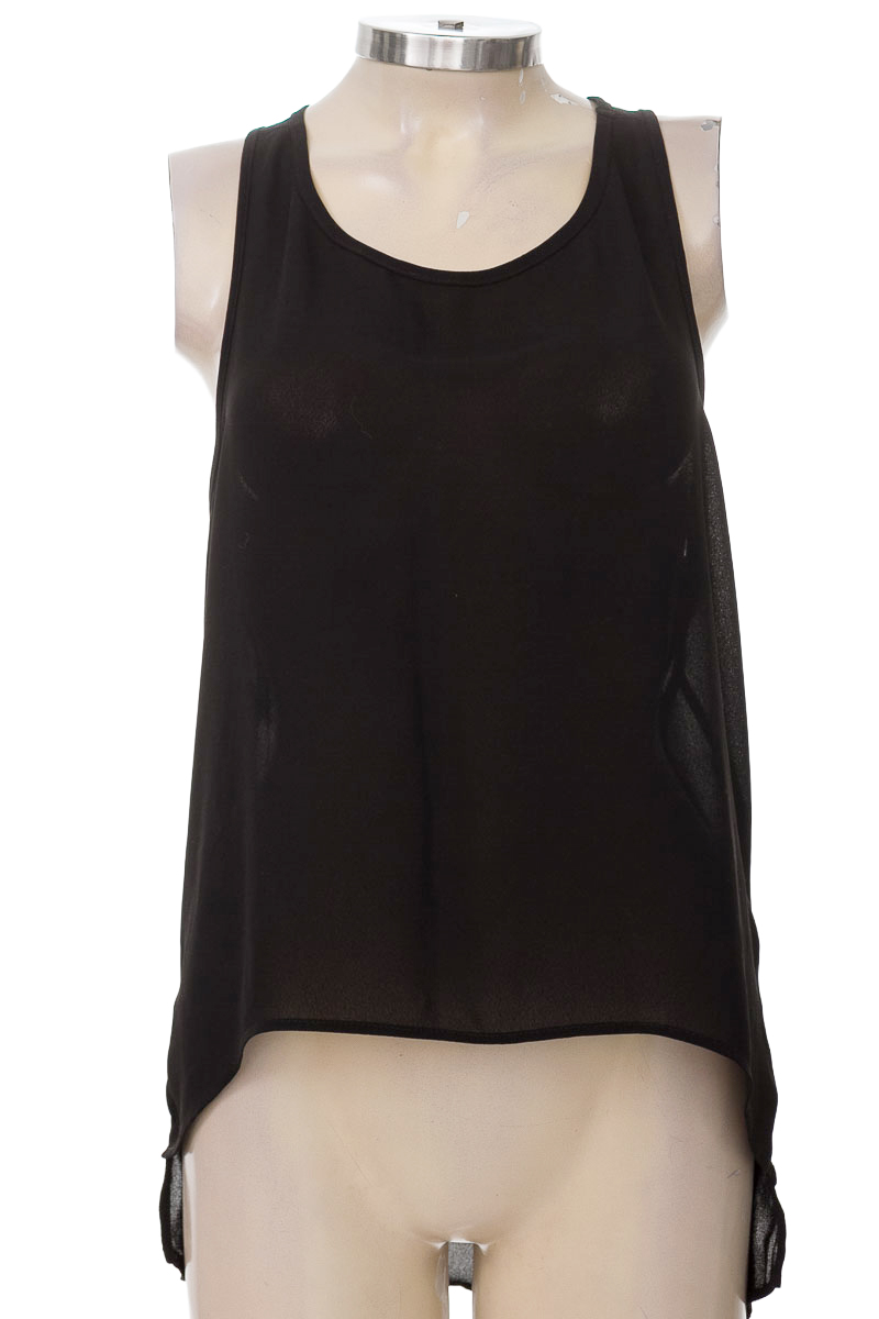 Top / Camiseta color Negro - ELA
