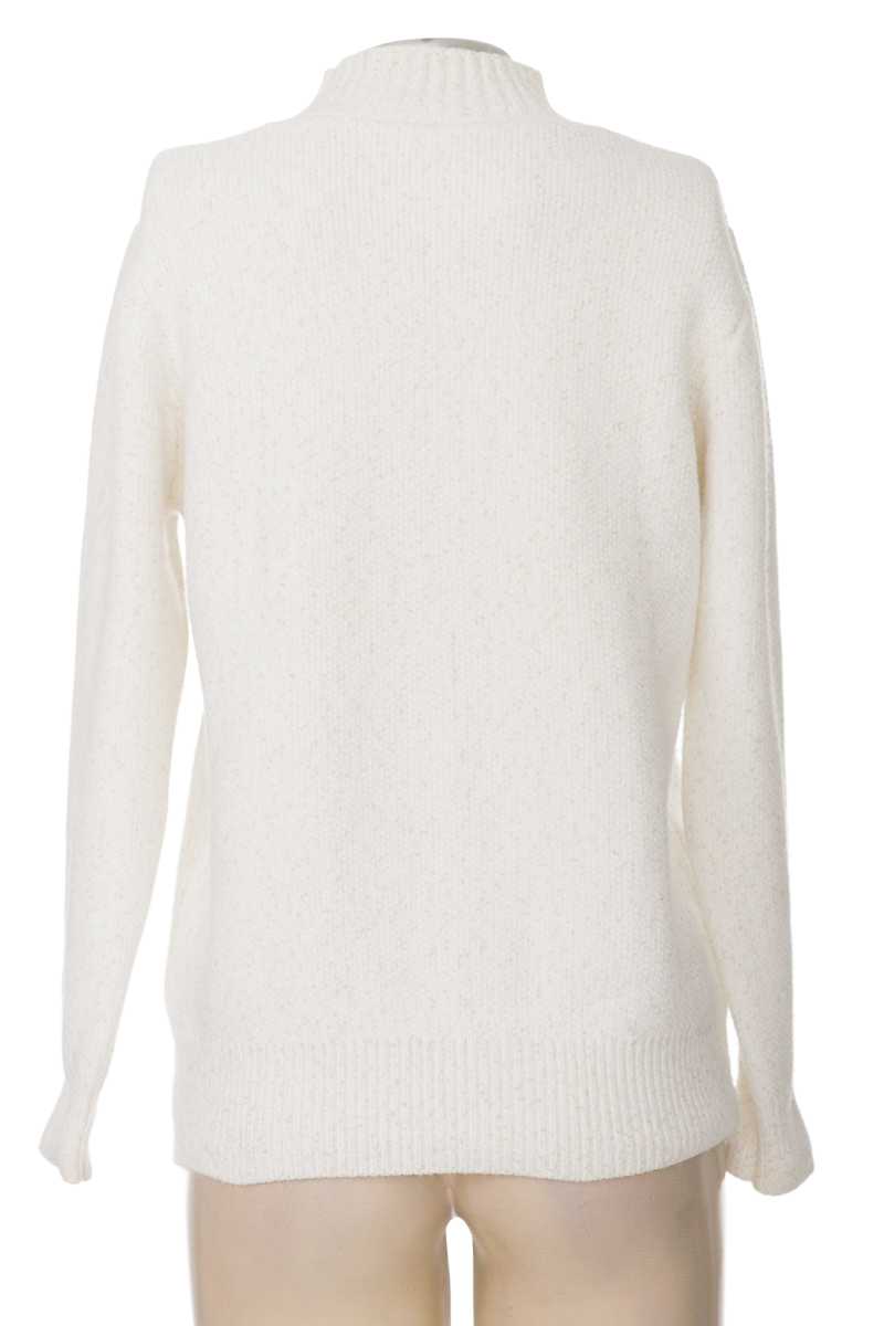 Sweater color Blanco - Closeando